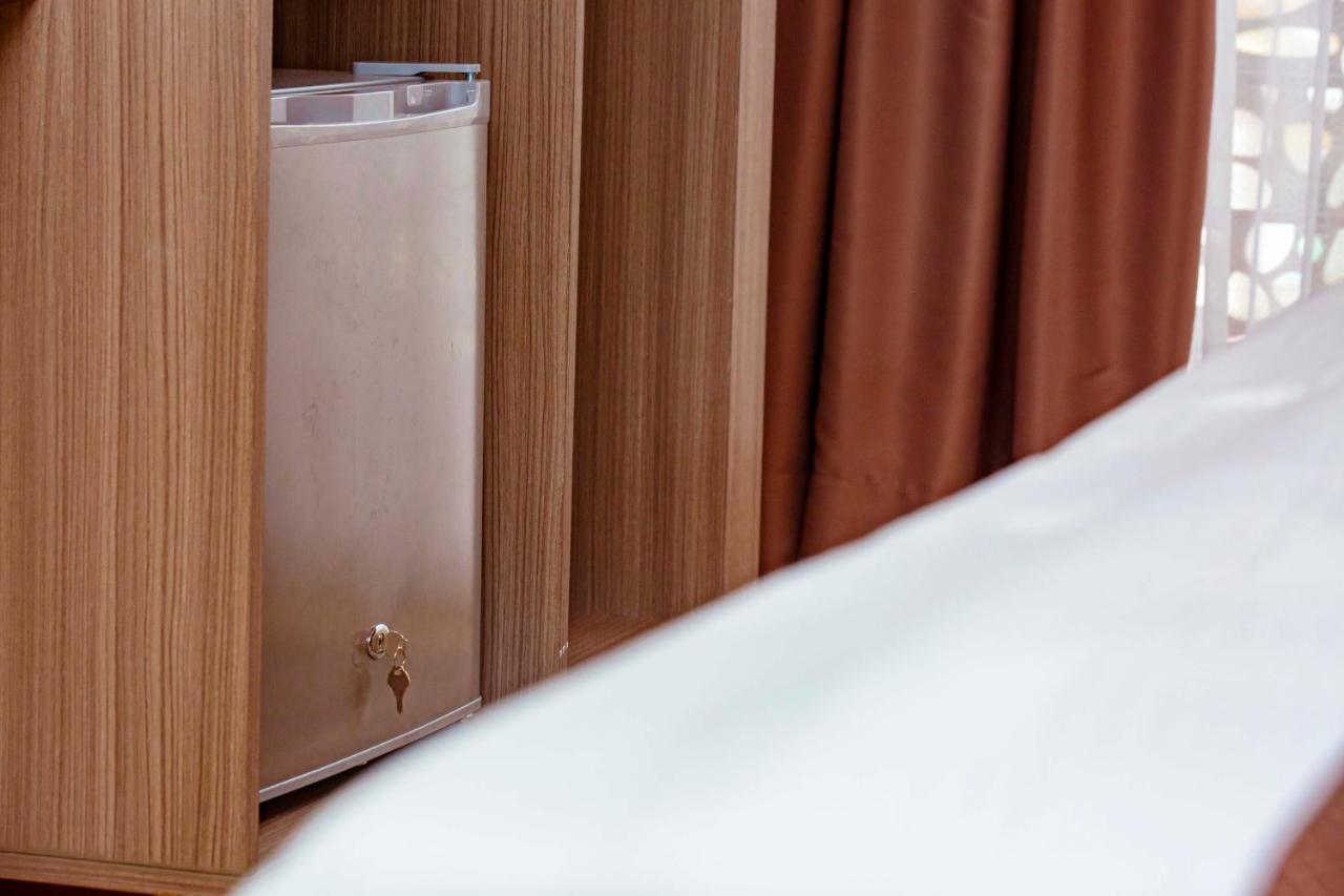 Hotel Les Vallons Abidżan Zewnętrze zdjęcie